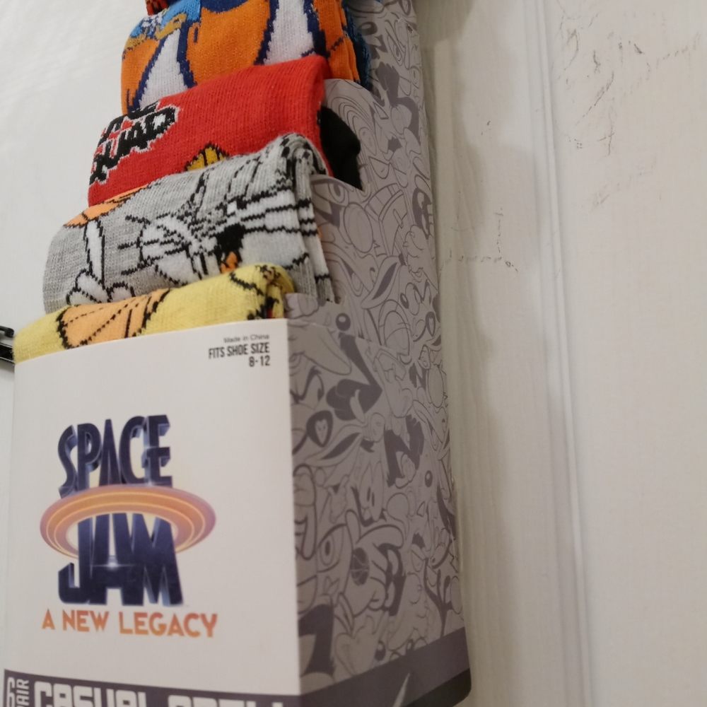 2021 Spacejam Looney toons socks